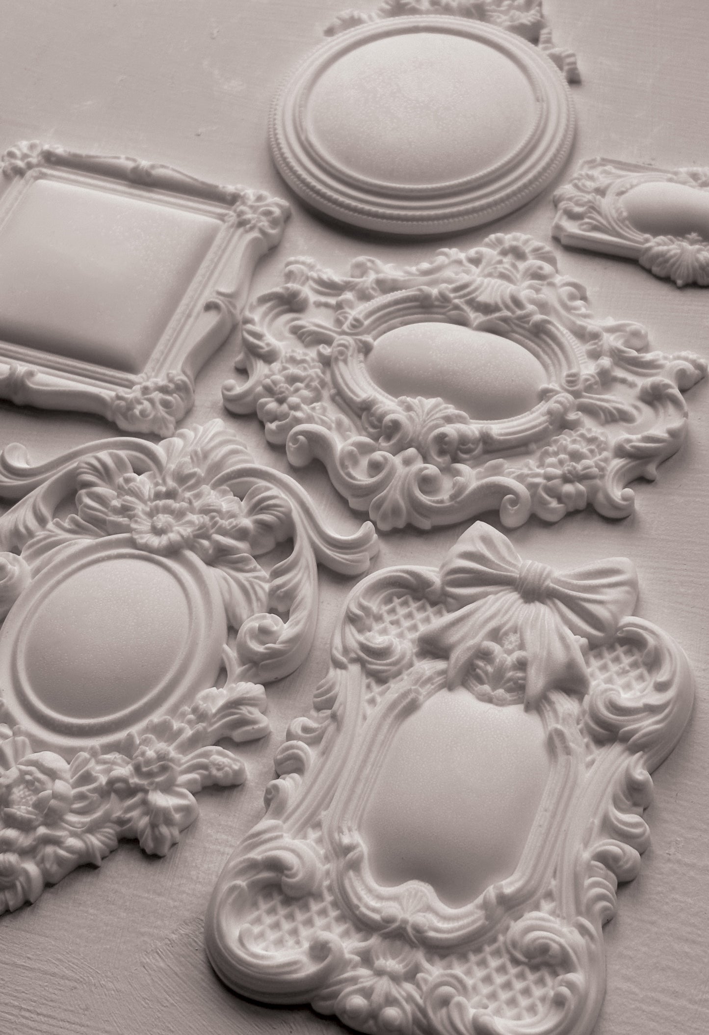 Frames Three — IOD Mould 6x10 Vintage Frame Mould