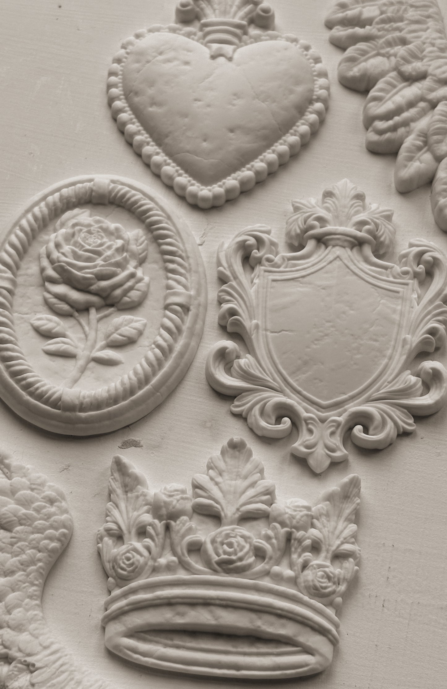 IOD Heraldry Mould