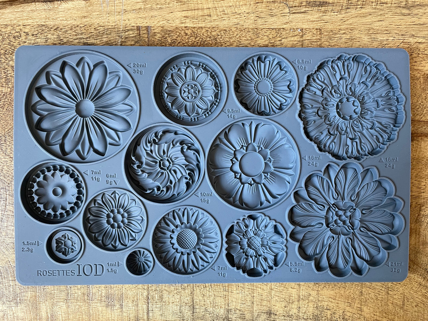 Rosettes – IOD Decor Mould